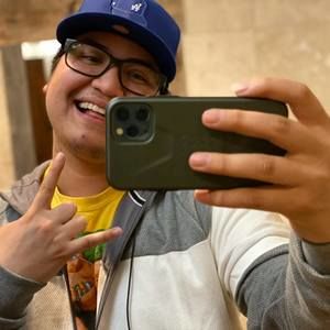 Meet your Posher, Dakota